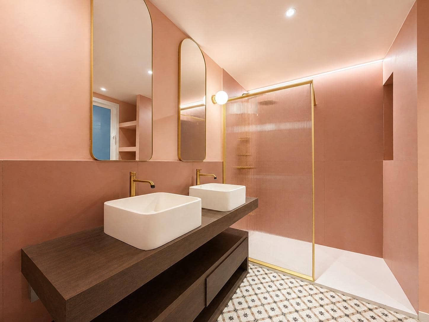 4 quarto Apartamento para arrendar em Valencia cidade - 3 000 € (Ref: 10037395)