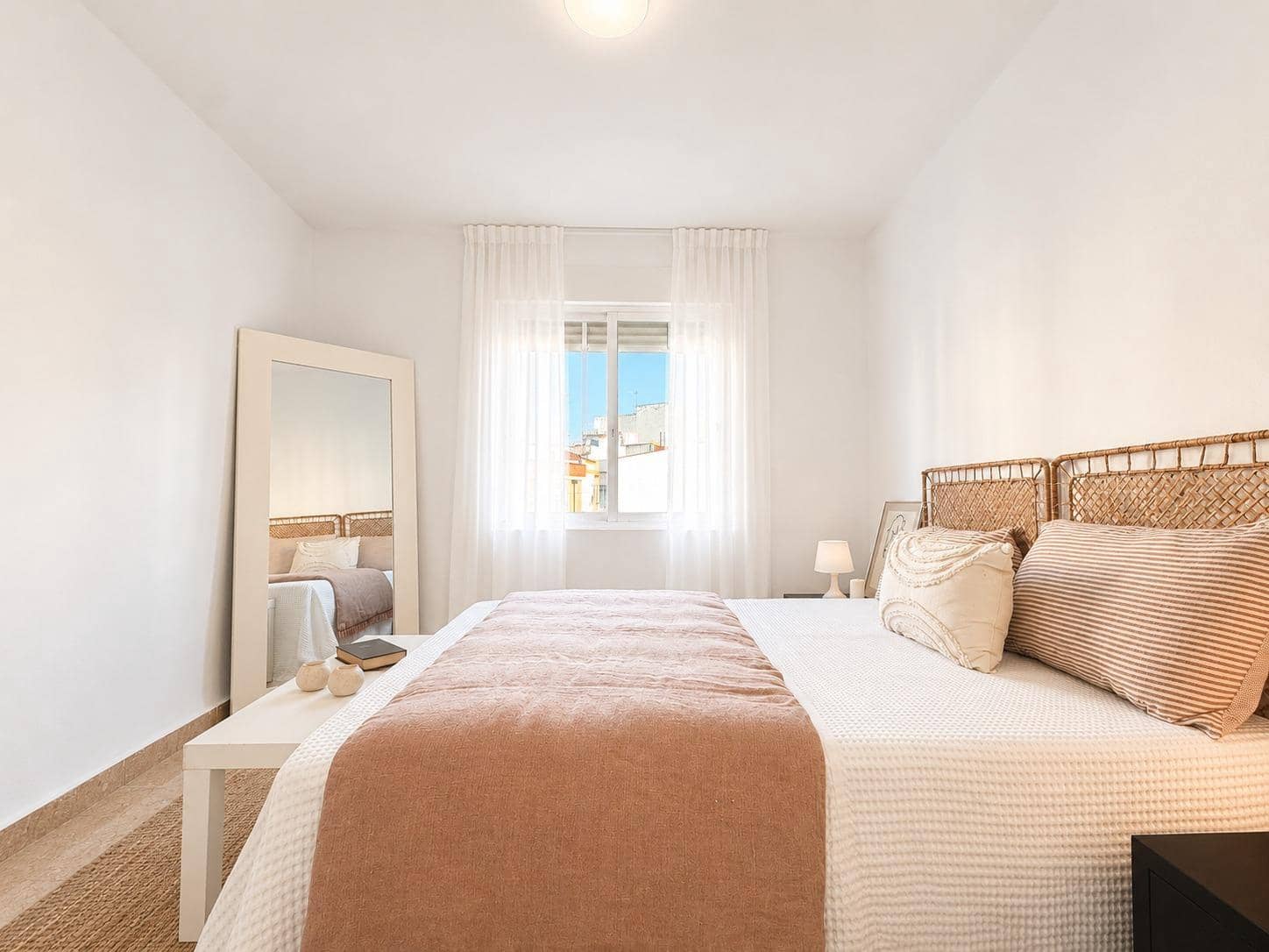 3 bedroom Flat for rent in Godella - € 1,100 (Ref: 10037396)