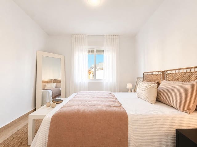 3 bedroom Flat for rent in Godella - € 1,100 (Ref: 10037396)