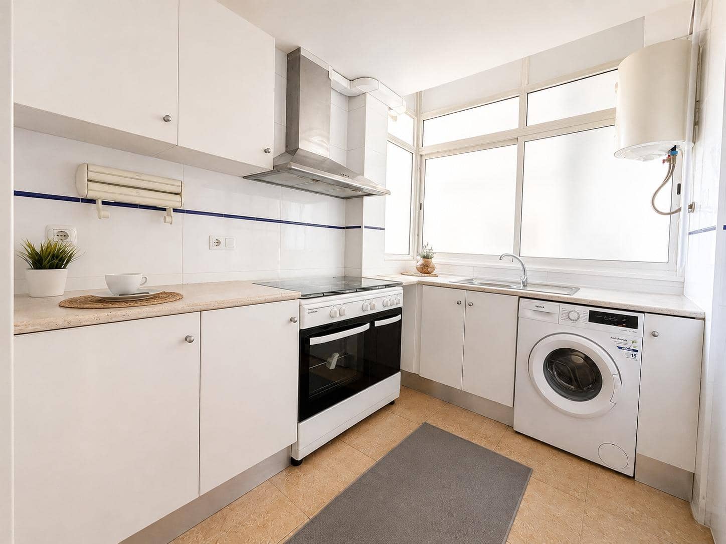 3 bedroom Flat for rent in Godella - € 1,100 (Ref: 10037396)