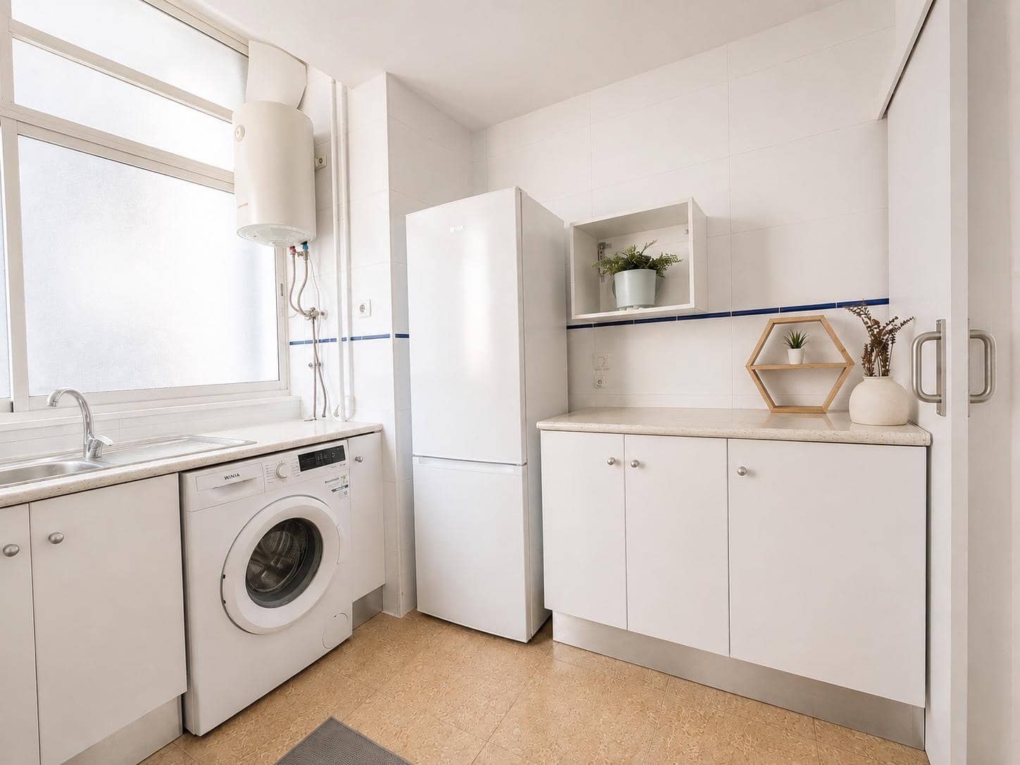 3 bedroom Flat for rent in Godella - € 1,100 (Ref: 10037396)