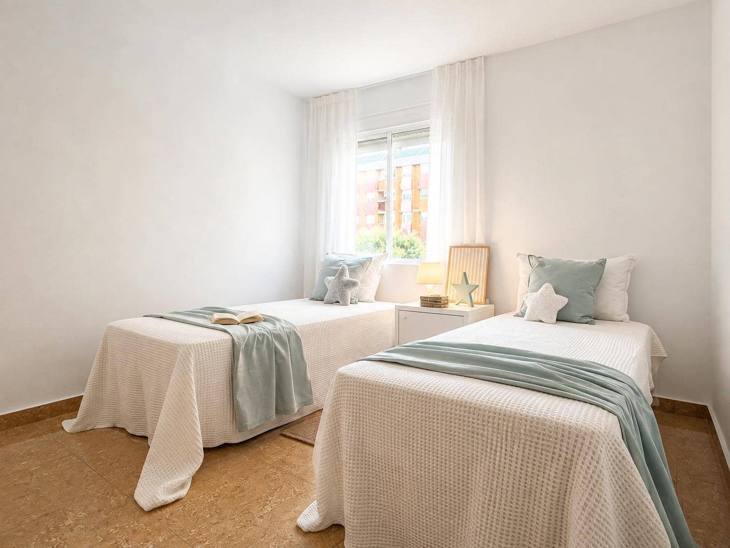3 bedroom Flat for rent in Godella - € 1,100 (Ref: 10037396)