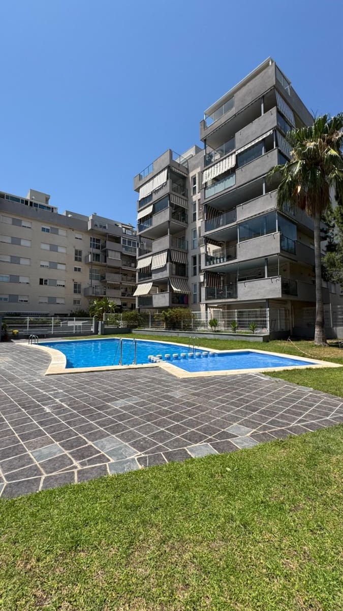 2 slaapkamer Flat te huur in Paterna met zwembad - € 1.200 (Ref: 10037397)