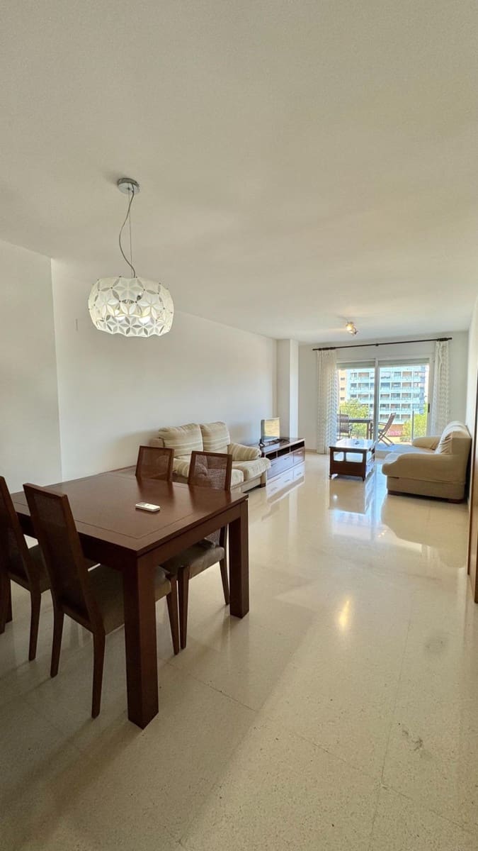 2 slaapkamer Flat te huur in Paterna met zwembad - € 1.200 (Ref: 10037397)