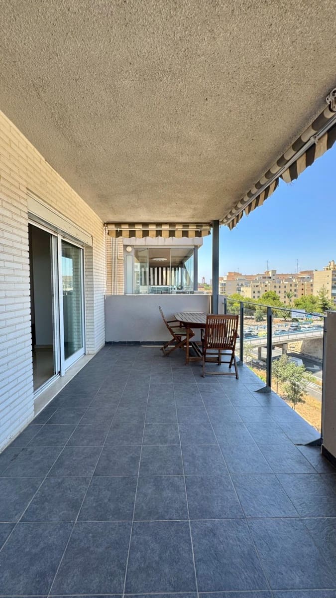 2 slaapkamer Flat te huur in Paterna met zwembad - € 1.200 (Ref: 10037397)