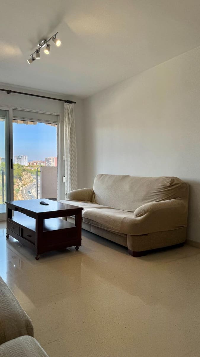 2 slaapkamer Flat te huur in Paterna met zwembad - € 1.200 (Ref: 10037397)