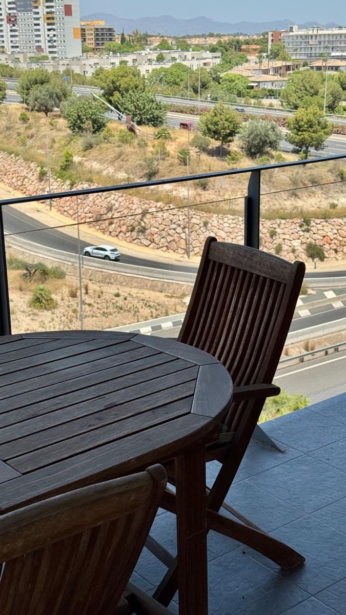 2 slaapkamer Flat te huur in Paterna met zwembad - € 1.200 (Ref: 10037397)
