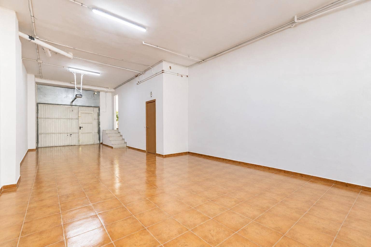 4 quarto Moradia em Banda para venda em Turis com garagem - 365 000 € (Ref: 10049566)