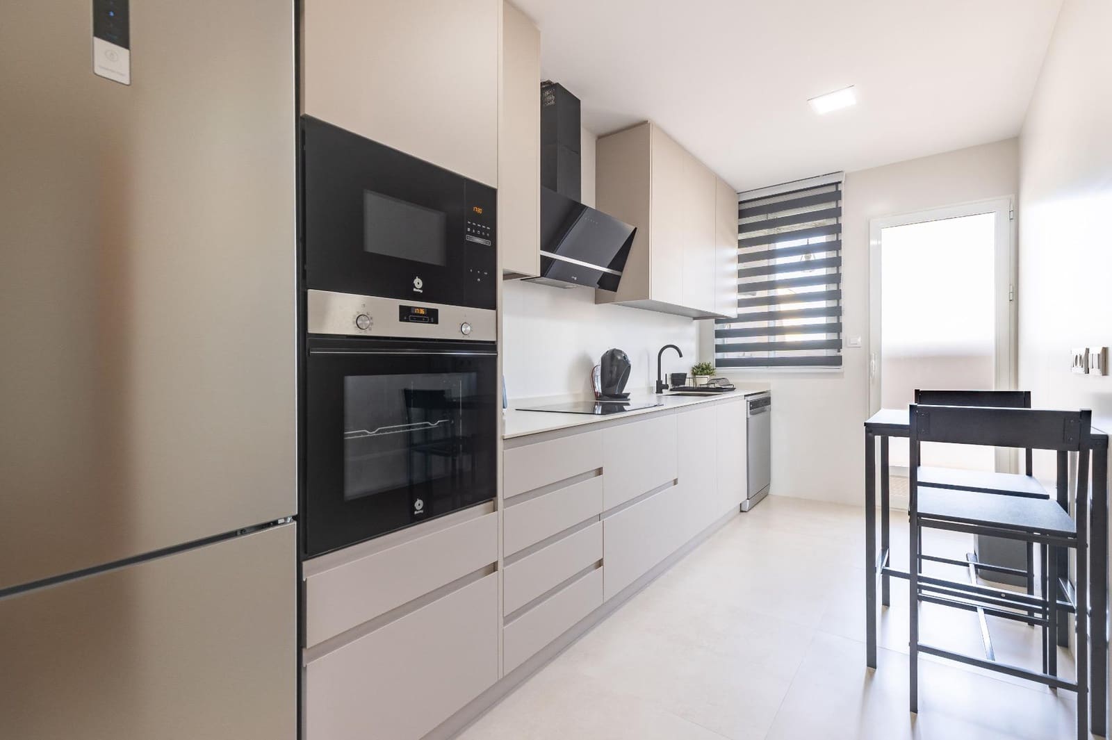 4 quarto Moradia em Banda para venda em Turis com garagem - 365 000 € (Ref: 10049566)