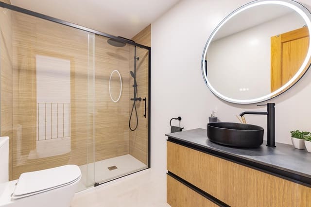 4 quarto Moradia em Banda para venda em Turís com garagem - 365 000 € (Ref: 10049566)