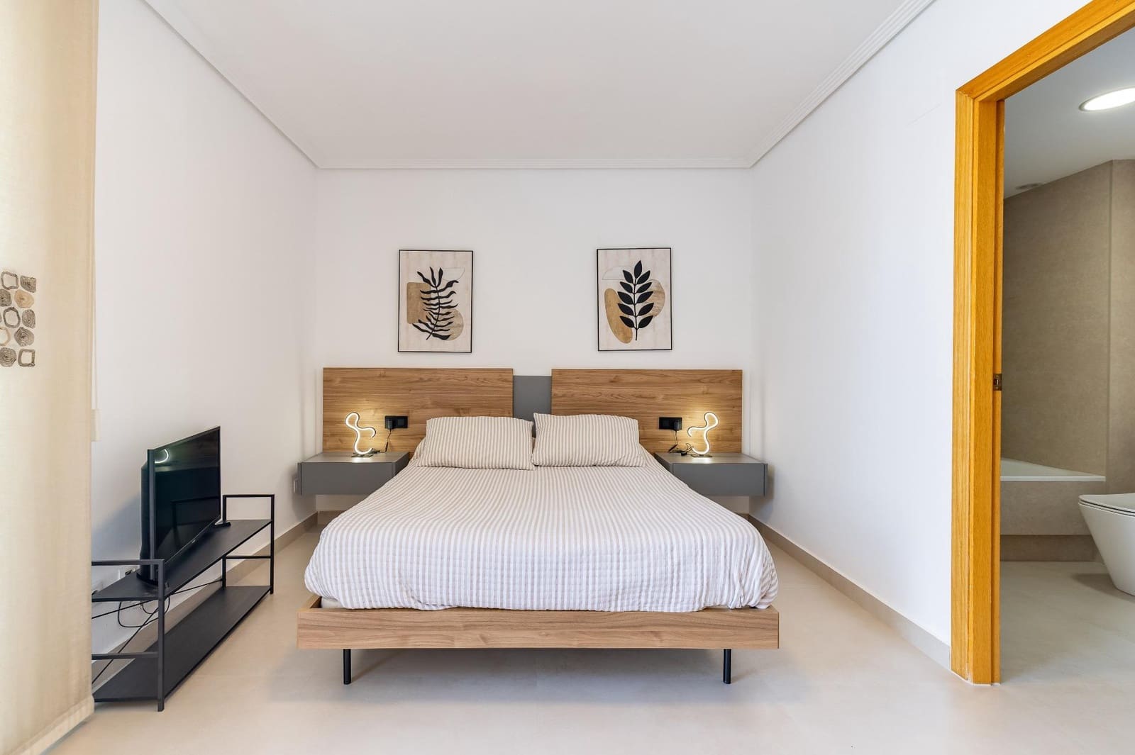 4 quarto Moradia em Banda para venda em Turis com garagem - 365 000 € (Ref: 10049566)