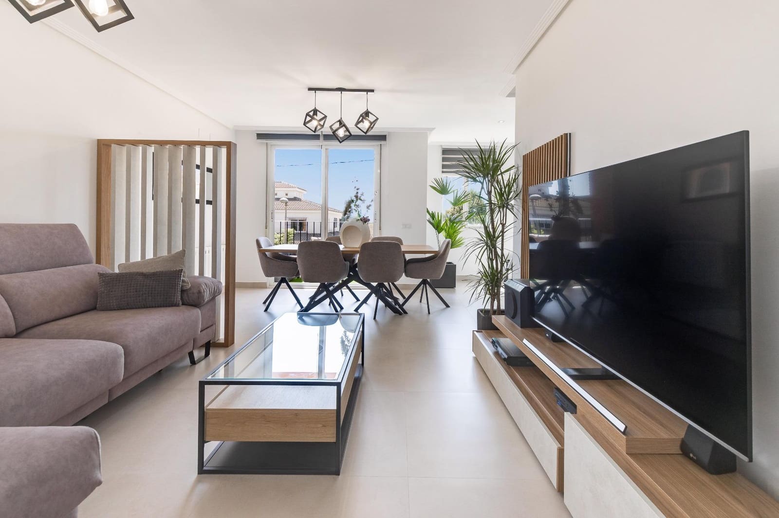 4 quarto Moradia em Banda para venda em Turis com garagem - 365 000 € (Ref: 10049566)