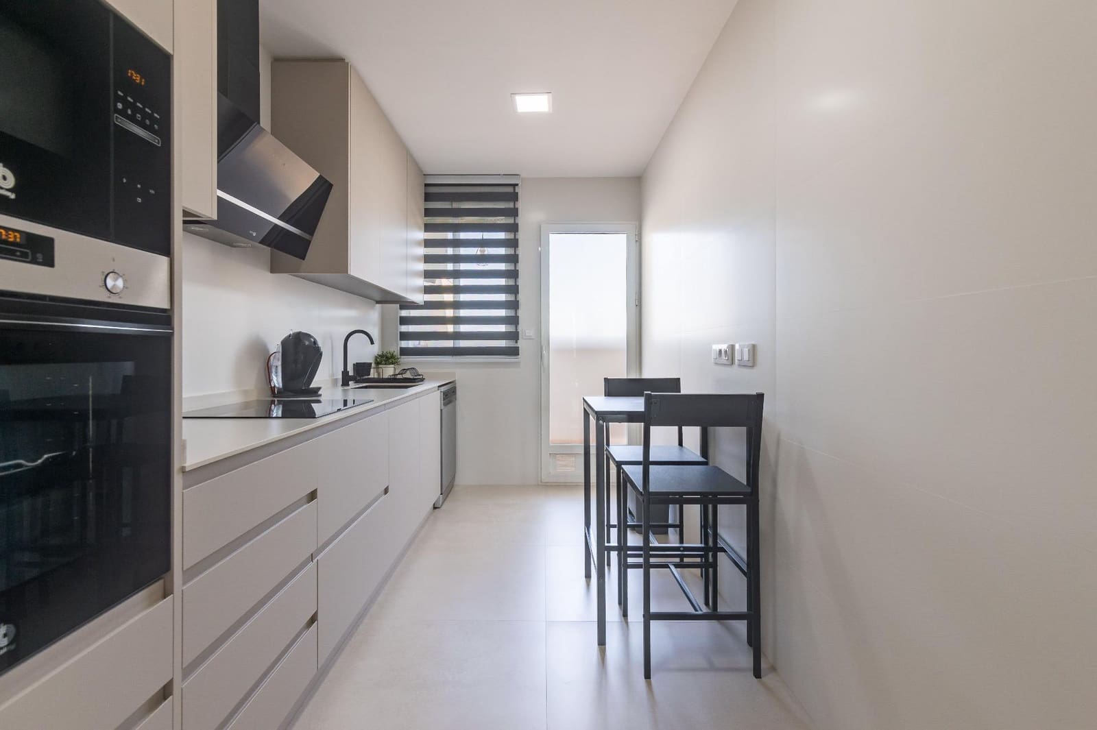 4 quarto Moradia em Banda para venda em Turis com garagem - 365 000 € (Ref: 10049566)