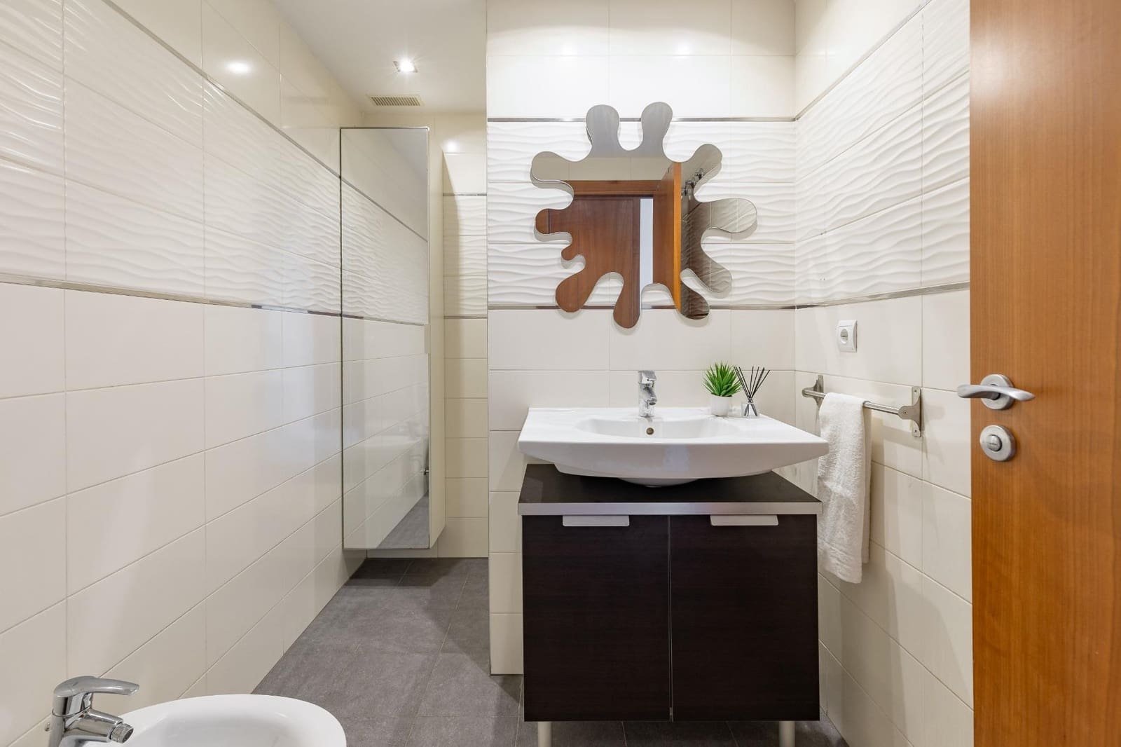 Flat te koop in Valencia stad met zwembad - € 225.000 (Ref: 10049567)