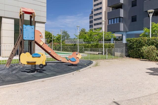 Flat te koop in Benimaclet, Valencia stad met zwembad - € 225.000 (Ref: 10049567)