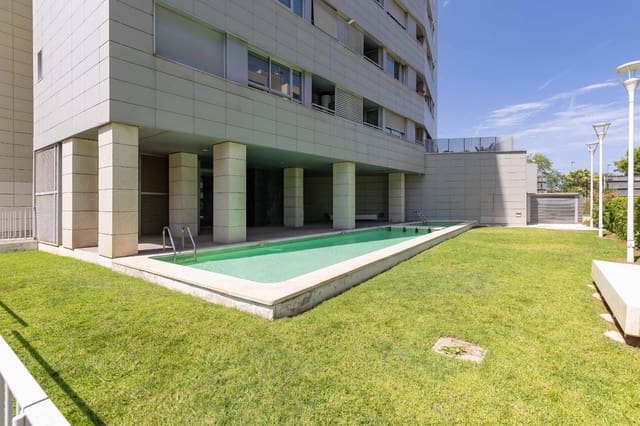Flat te koop in Benimaclet, Valencia stad met zwembad - € 225.000 (Ref: 10049567)