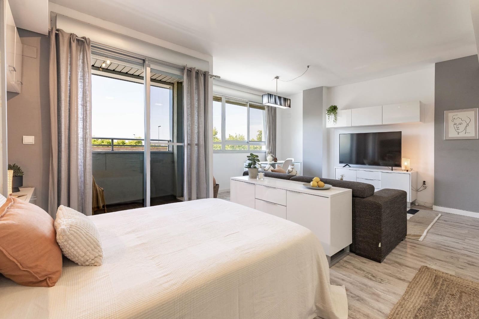Flat te koop in Valencia stad met zwembad - € 225.000 (Ref: 10049567)