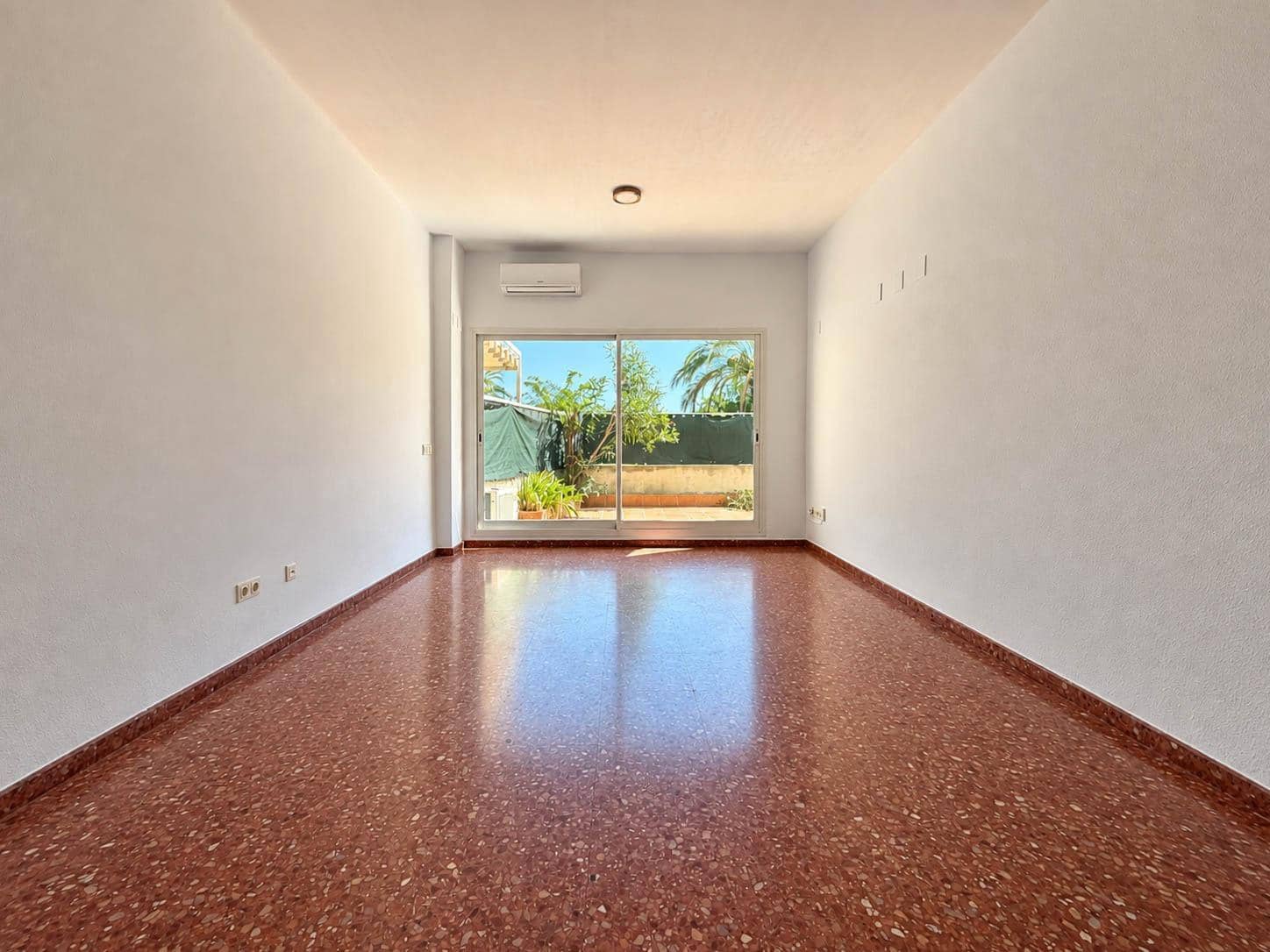 3 sypialnia Mieszkanie do wynajęcia w Paterna z basenem garażem - 1 200 € (Ref: 10049574)