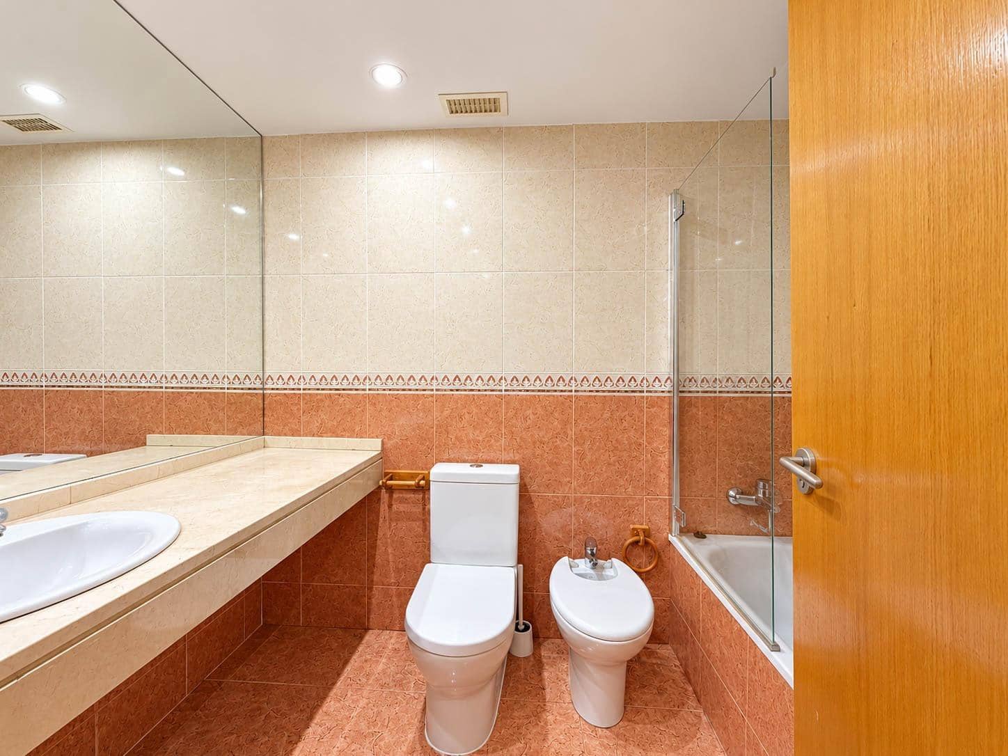3 sypialnia Mieszkanie do wynajęcia w Paterna z basenem garażem - 1 200 € (Ref: 10049574)