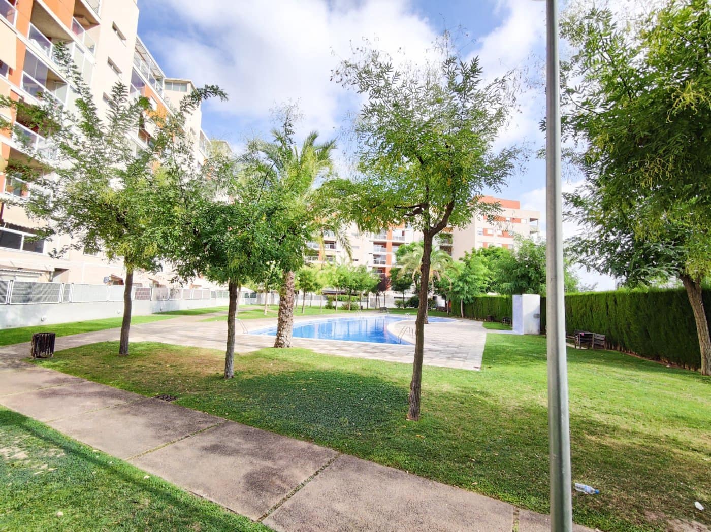 3 sypialnia Mieszkanie do wynajęcia w Paterna z basenem garażem - 1 200 € (Ref: 10049574)