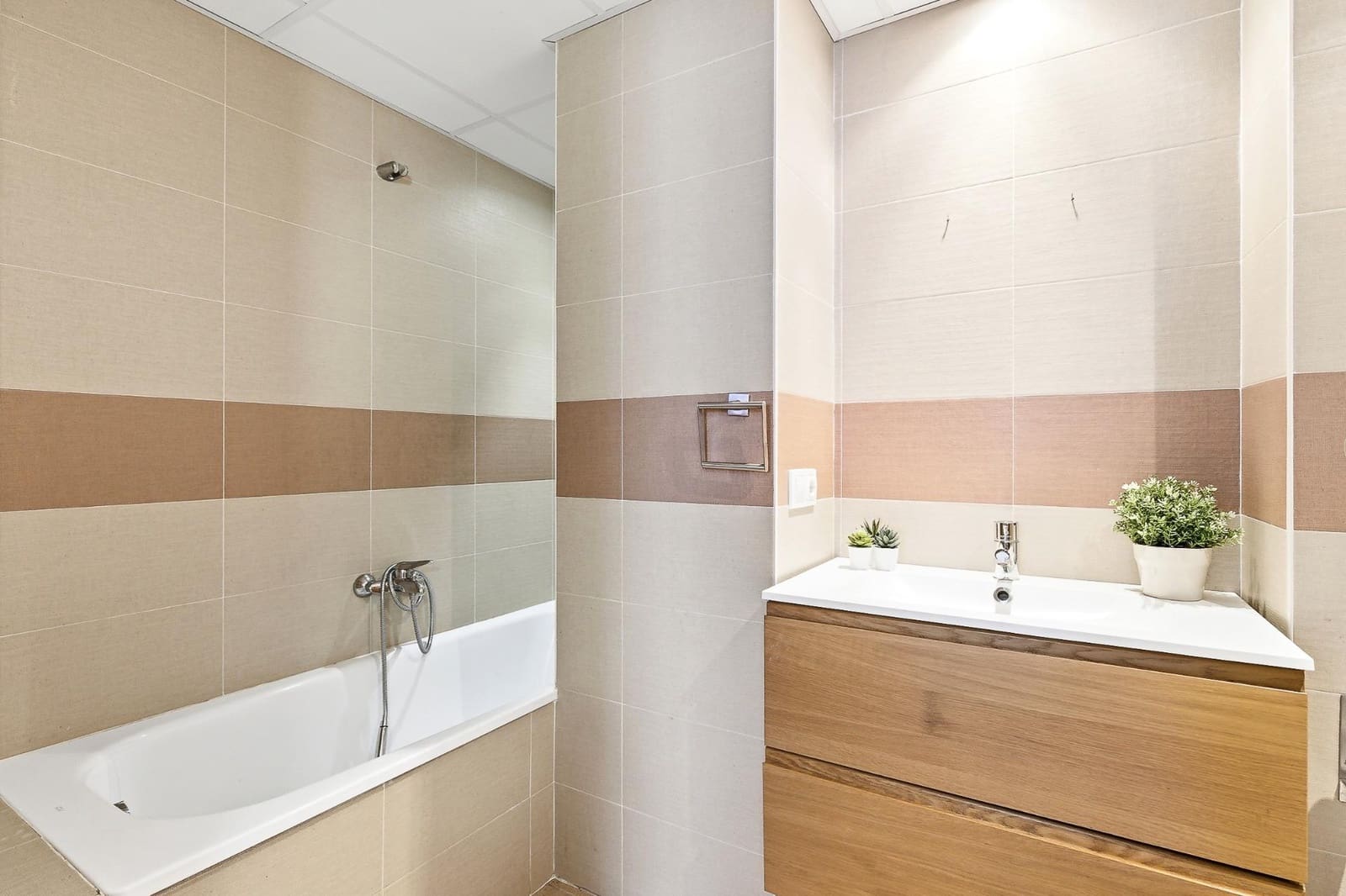 3 sovrum Lägenhet till salu i Castello de la Plana med pool garage - 278 000 € (Ref: 10055544)