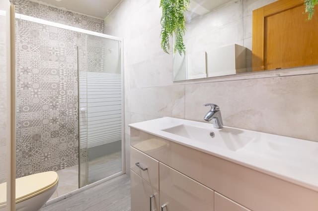 Adosado de 4 habitaciones en Bellreguard en venta - 135.000 € (Ref: 10067886)
