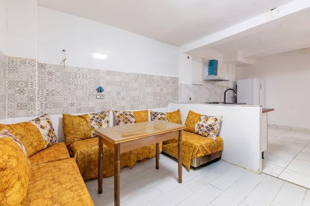 Adosado de 4 habitaciones en Bellreguard en venta - 135.000 € (Ref: 10067886)