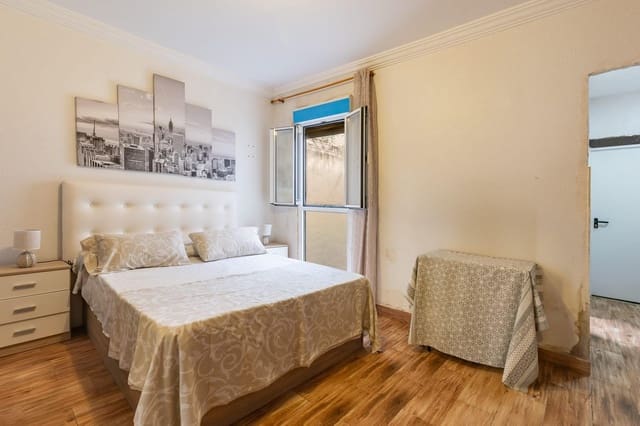 Adosado de 4 habitaciones en Bellreguard en venta - 135.000 € (Ref: 10067886)