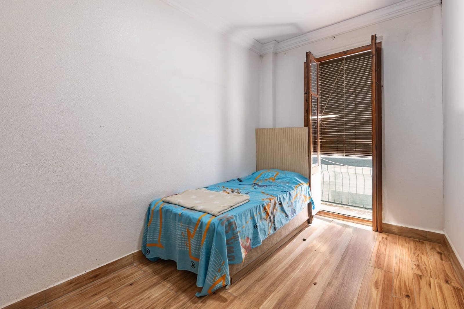 Adosado de 4 habitaciones en Bellreguard en venta - 135.000 € (Ref: 10067886)