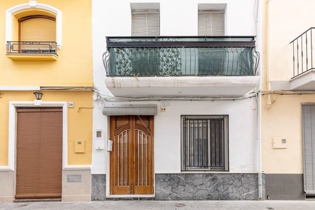 Adosado de 4 habitaciones en Bellreguard en venta - 135.000 € (Ref: 10067886)