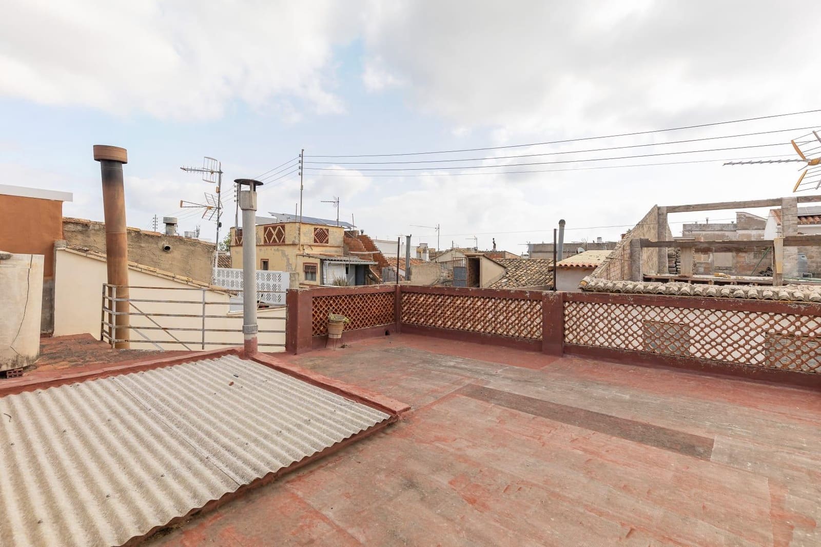 Adosado de 4 habitaciones en Bellreguard en venta - 135.000 € (Ref: 10067886)