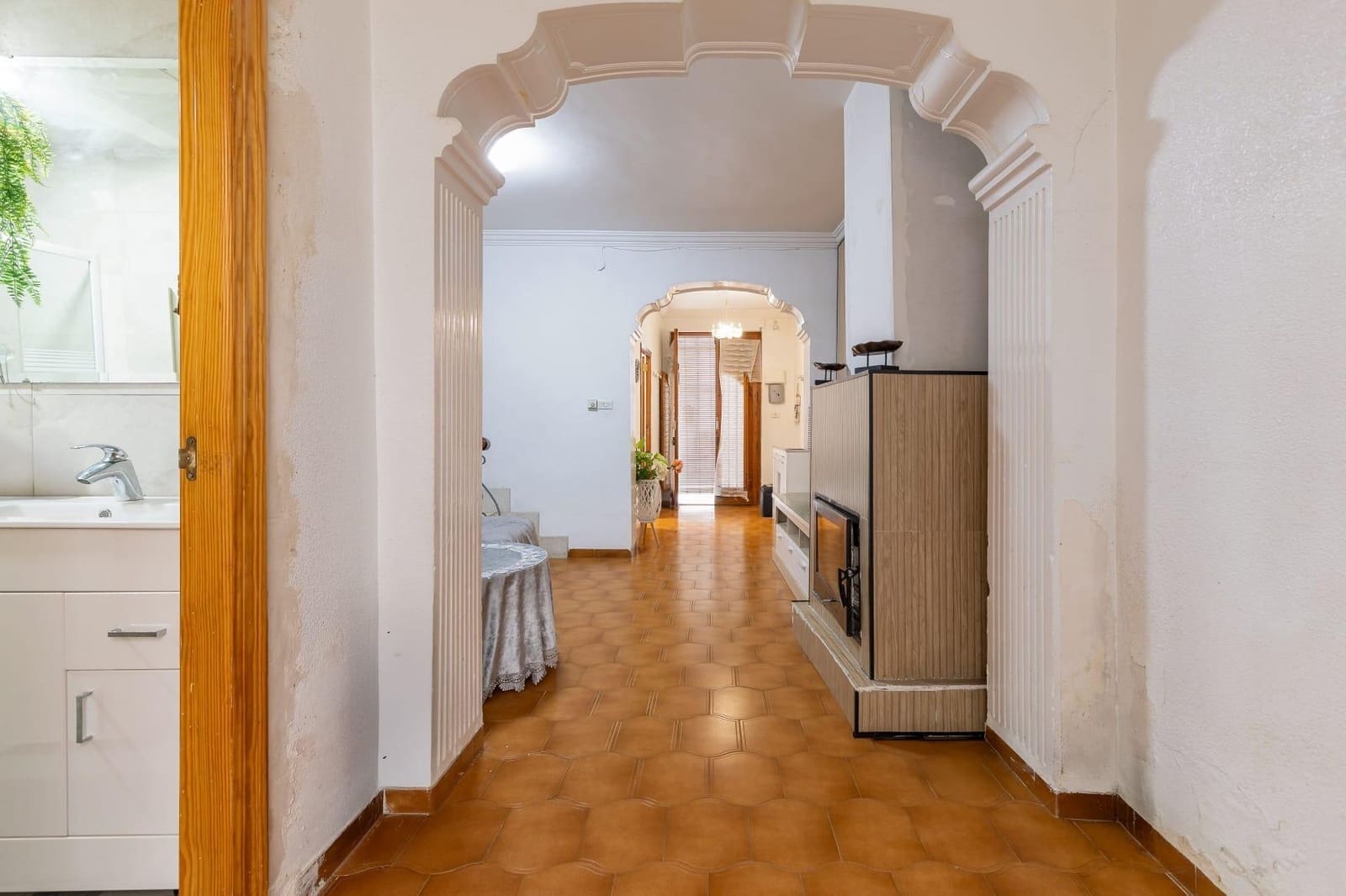 Adosado de 4 habitaciones en Bellreguard en venta - 135.000 € (Ref: 10067886)