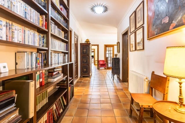 4 soverom Villa til salgs i Rocafort med svømmebasseng garasje - € 980 000 (Ref: 10067889)