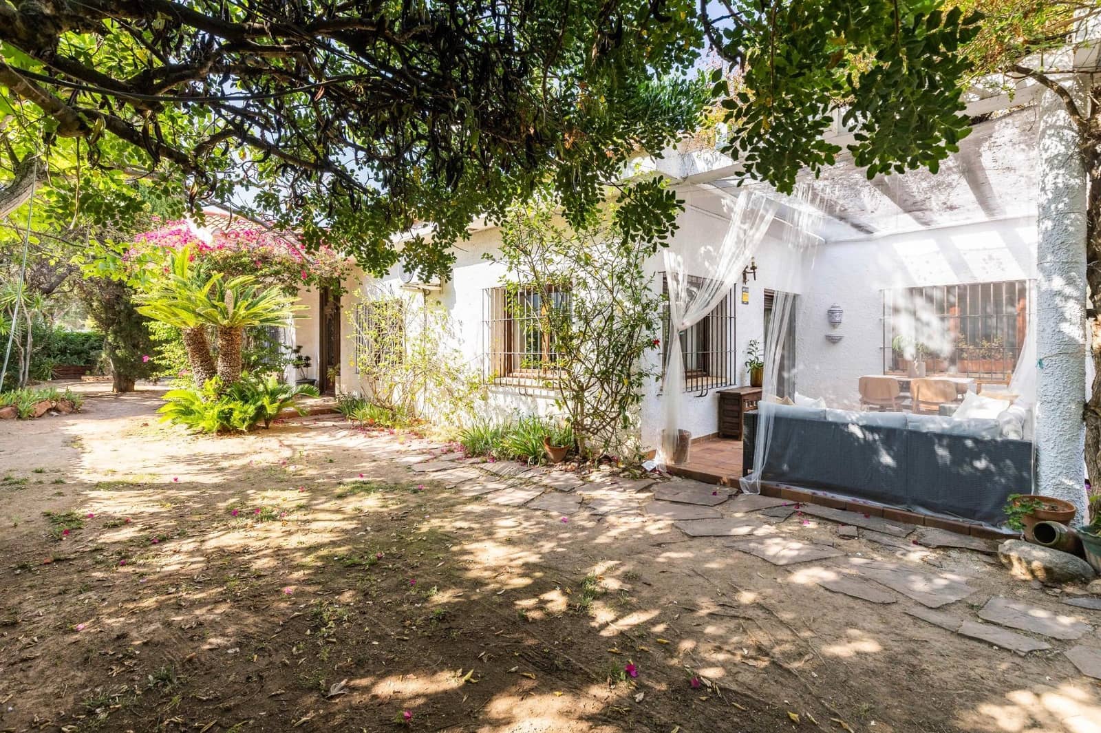 4 soverom Villa til salgs i Rocafort med svømmebasseng garasje - € 980 000 (Ref: 10067889)
