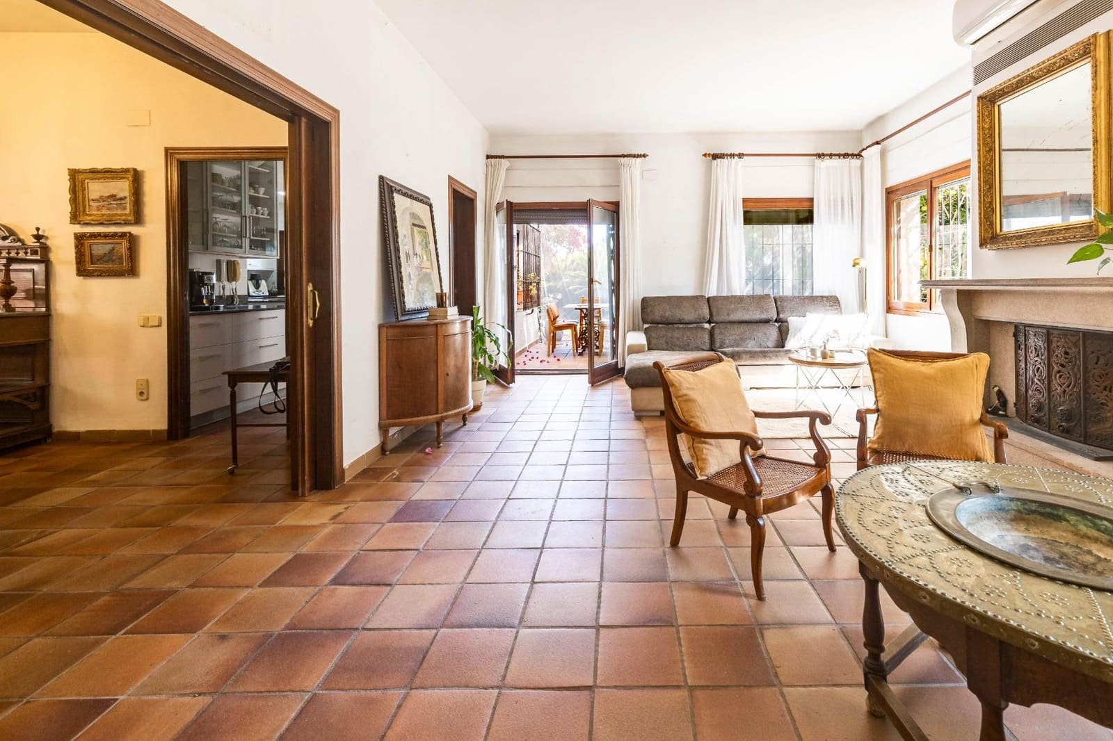 4 soverom Villa til salgs i Rocafort med svømmebasseng garasje - € 980 000 (Ref: 10067889)