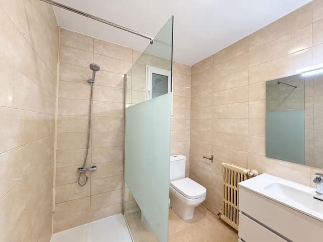 Piso de 4 habitaciones en Sant Francesc, València ciudad en alquiler - 2.200 € (Ref: 10067893)