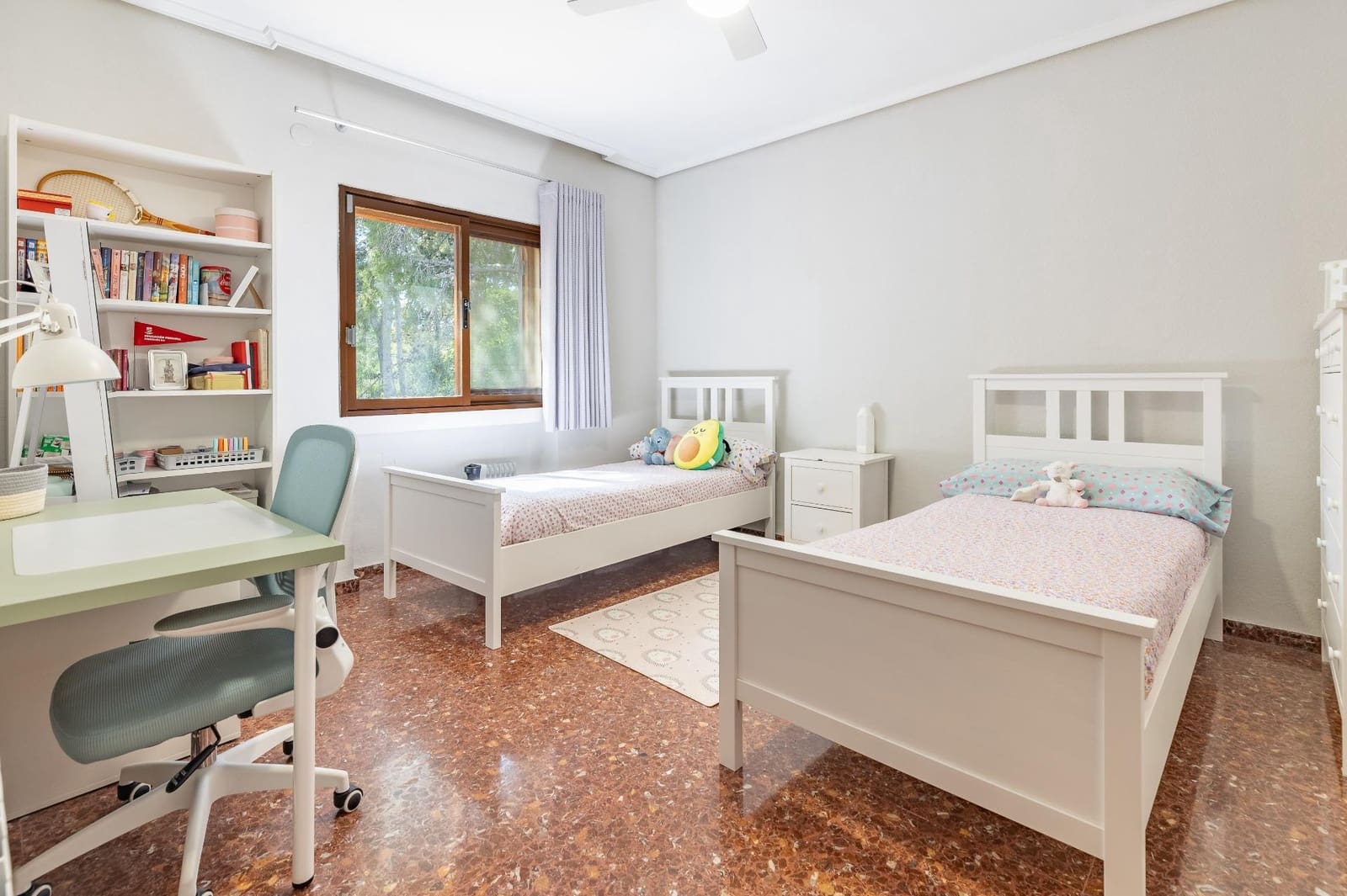 6 sypialnia Willa na sprzedaż w Torrent z basenem garażem - 615 000 € (Ref: 10089651)