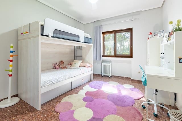6 quarto Moradia para venda em Torrent com piscina garagem - 615 000 € (Ref: 10089651)