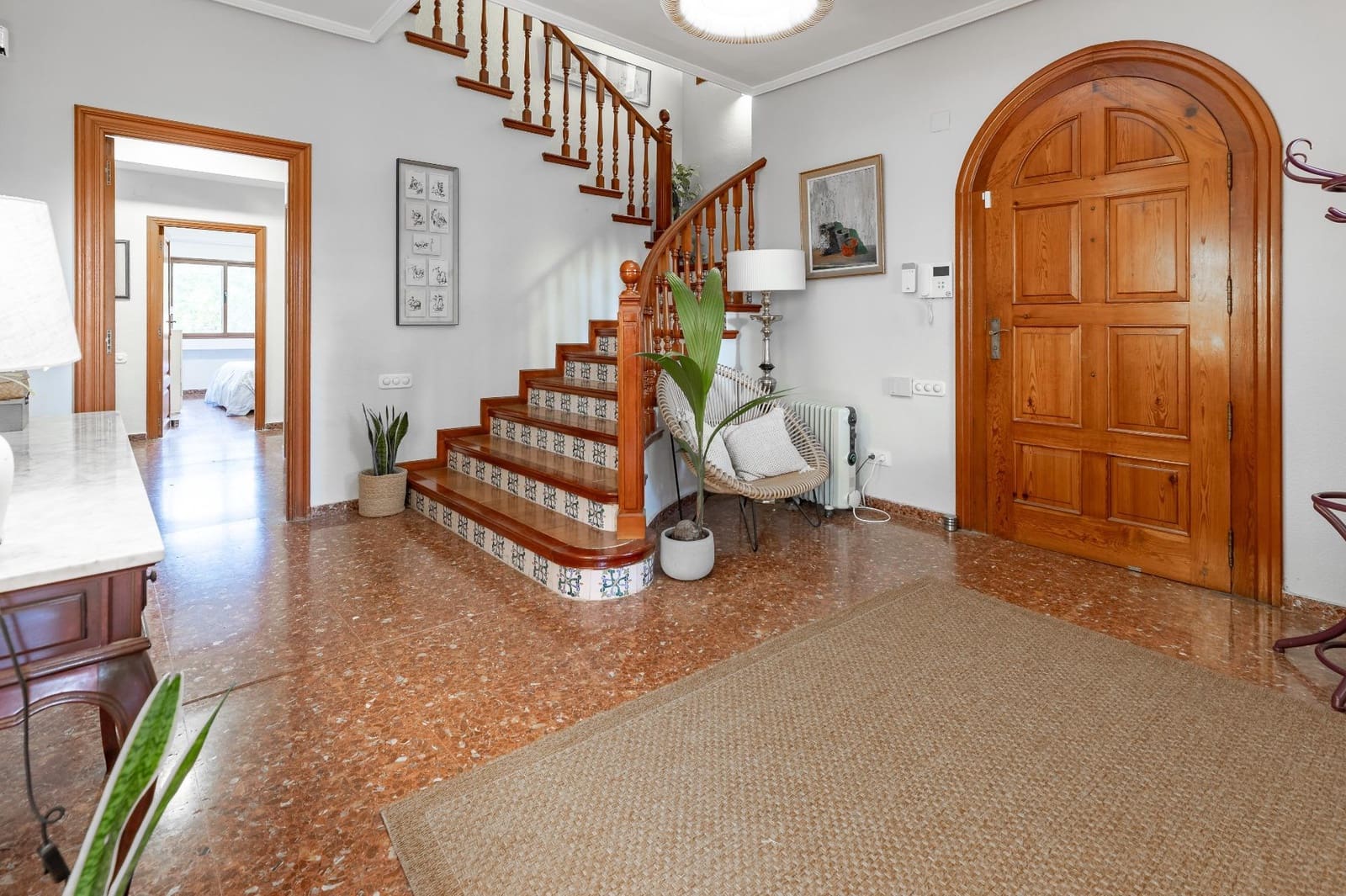 6 sypialnia Willa na sprzedaż w Torrent z basenem garażem - 615 000 € (Ref: 10089651)
