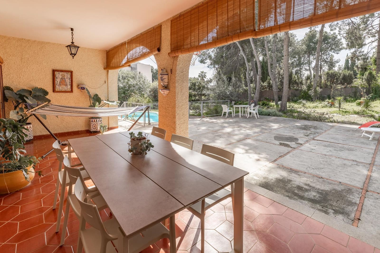 6 sypialnia Willa na sprzedaż w Torrent z basenem garażem - 615 000 € (Ref: 10089651)