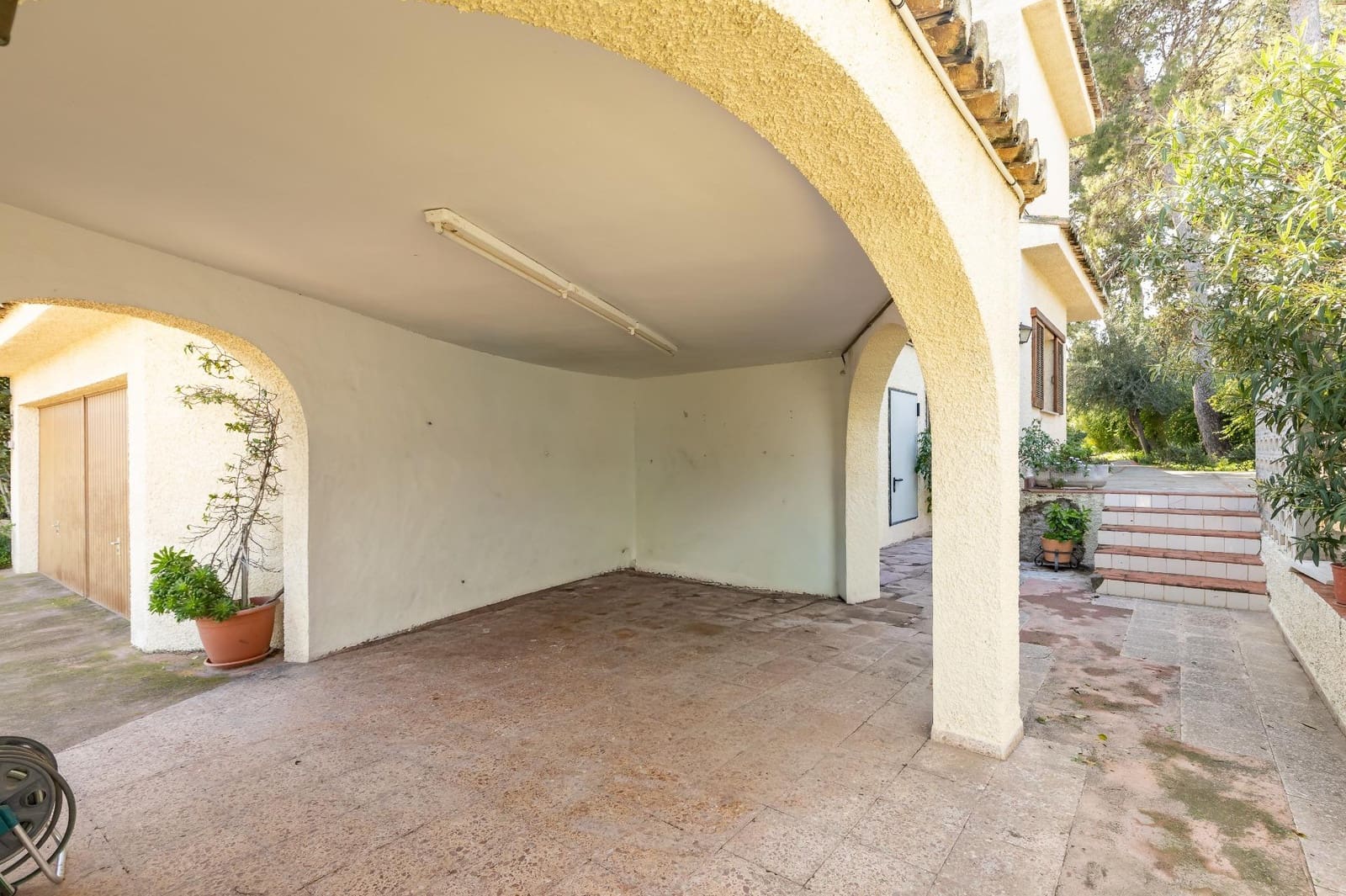 6 sypialnia Willa na sprzedaż w Torrent z basenem garażem - 615 000 € (Ref: 10089651)