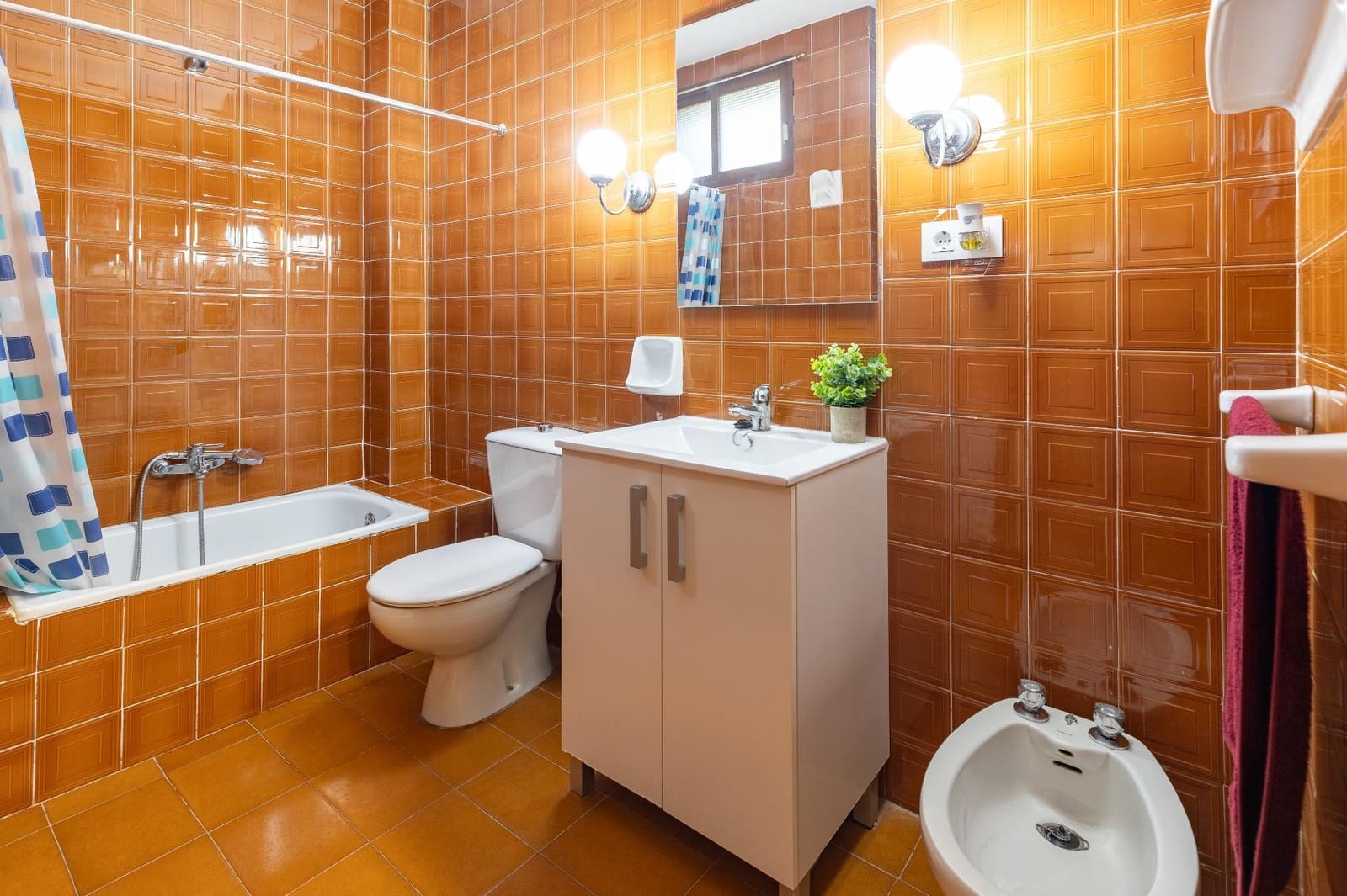 6 sypialnia Willa na sprzedaż w Torrent z basenem garażem - 615 000 € (Ref: 10089651)