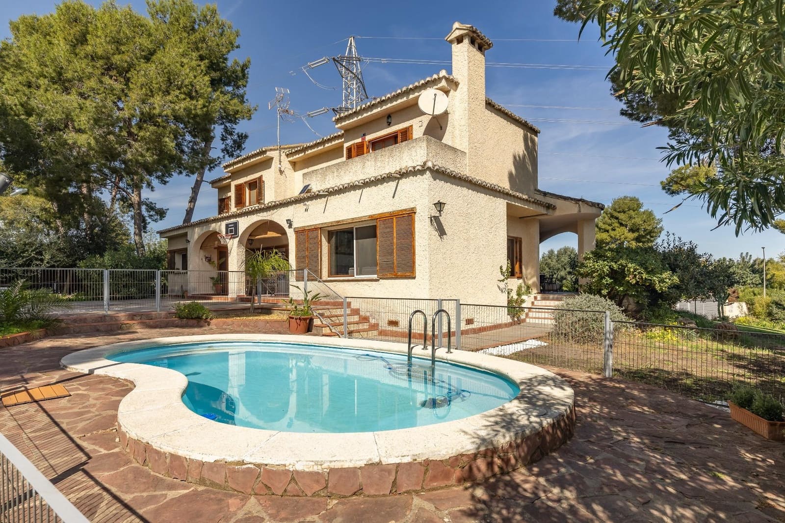 6 sypialnia Willa na sprzedaż w Torrent z basenem garażem - 615 000 € (Ref: 10089651)