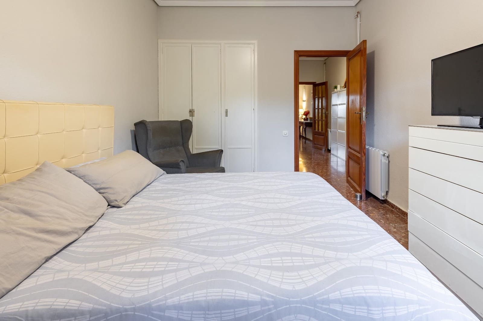 6 sypialnia Willa na sprzedaż w Torrent z basenem garażem - 615 000 € (Ref: 10089651)