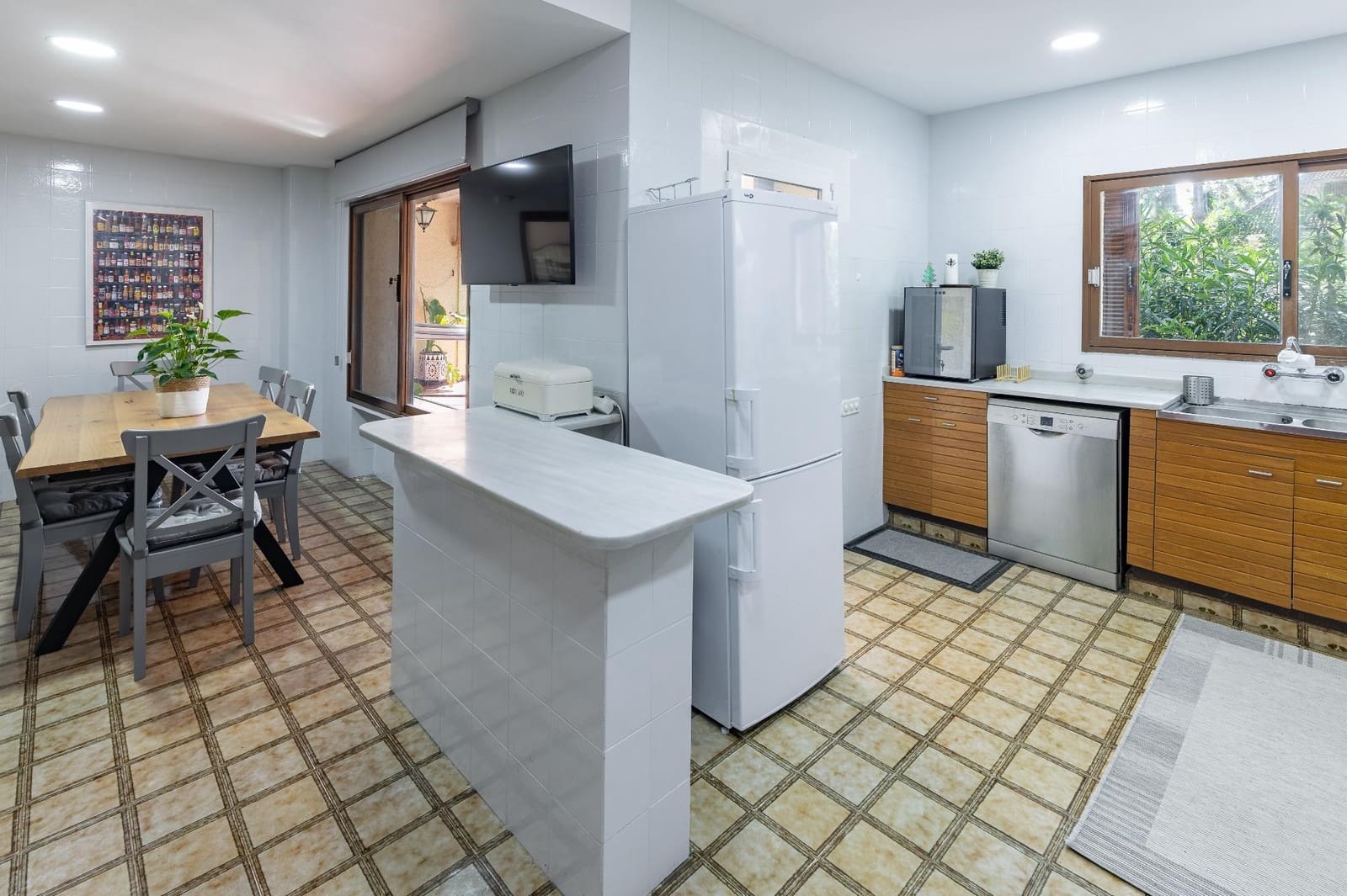 6 sypialnia Willa na sprzedaż w Torrent z basenem garażem - 615 000 € (Ref: 10089651)