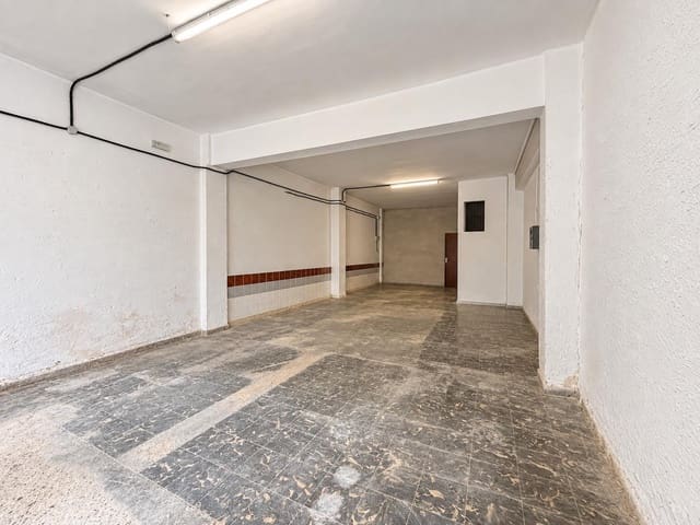 Local Commercial à vendre à Benicalap, Valence ville - 85 000 € (Ref: 10109662)