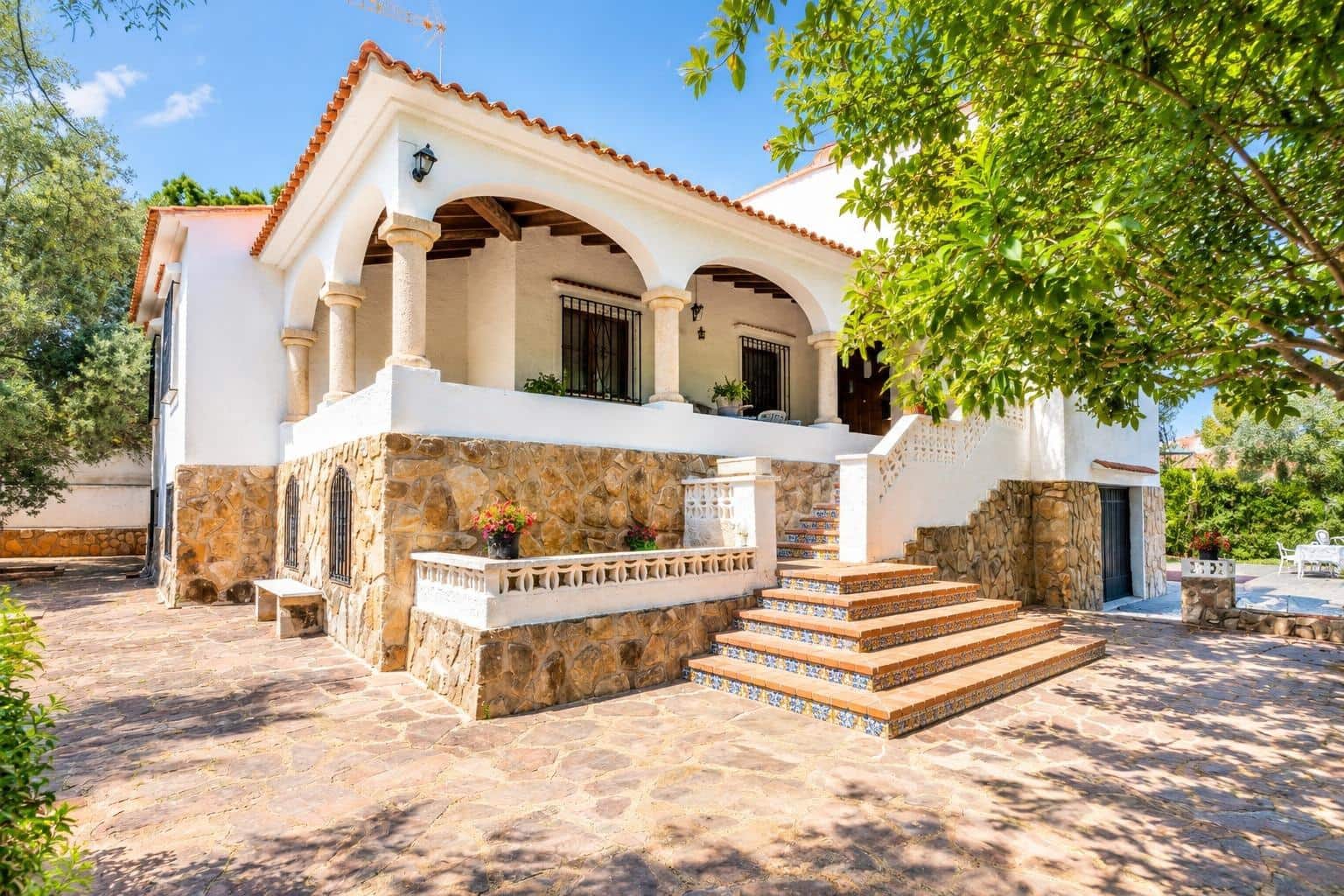 6 quarto Moradia para venda em Denia com piscina garagem - 980 000 € (Ref: 10109665)