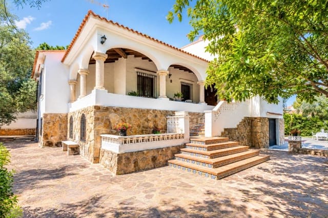 6 quarto Moradia para venda em Dénia com piscina garagem - 980 000 € (Ref: 10109665)