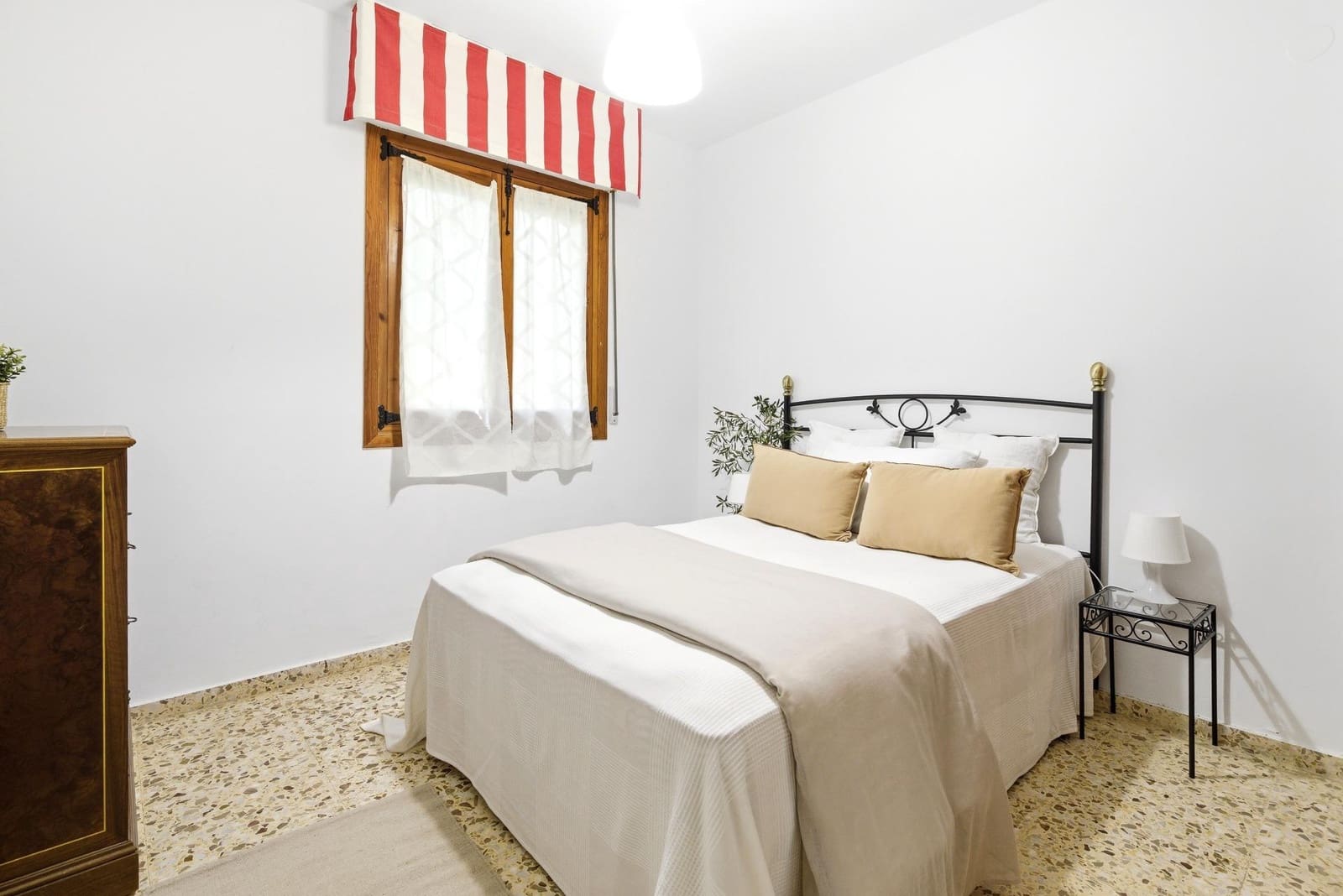6 quarto Moradia para venda em Denia com piscina garagem - 980 000 € (Ref: 10109665)