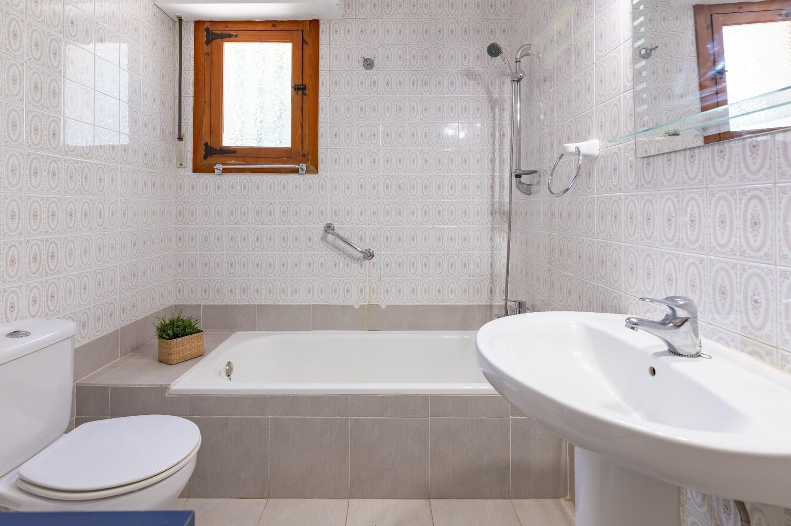 6 quarto Moradia para venda em Denia com piscina garagem - 980 000 € (Ref: 10109665)